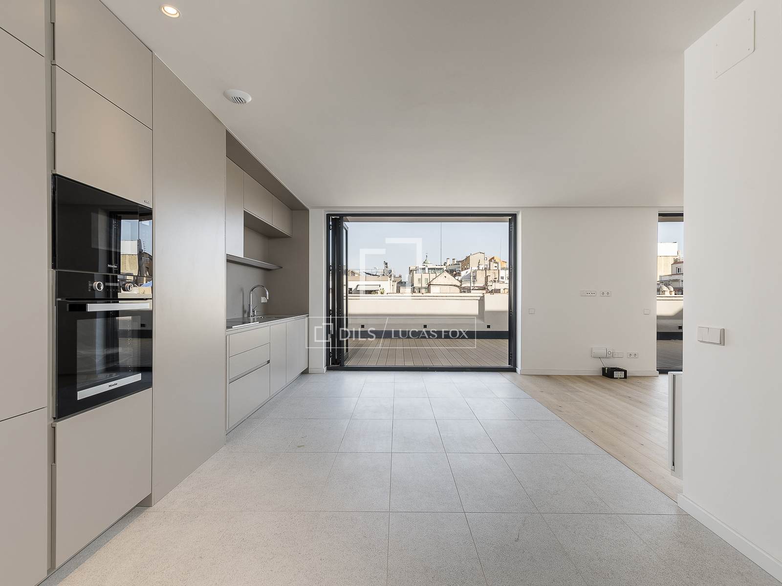 Penthouse in Barcelona, Spain 3 bedrooms, 219 sq.m. No. 150904