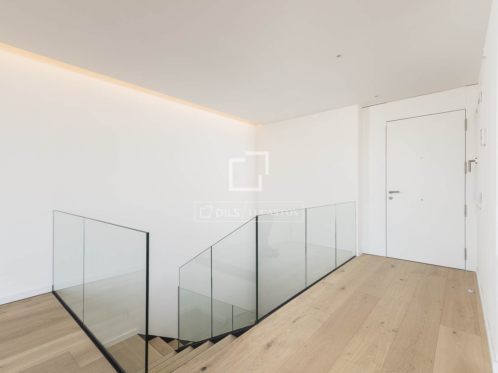 Penthouse in Barcelona, Spain 3 bedrooms, 219 sq.m. No. 150904