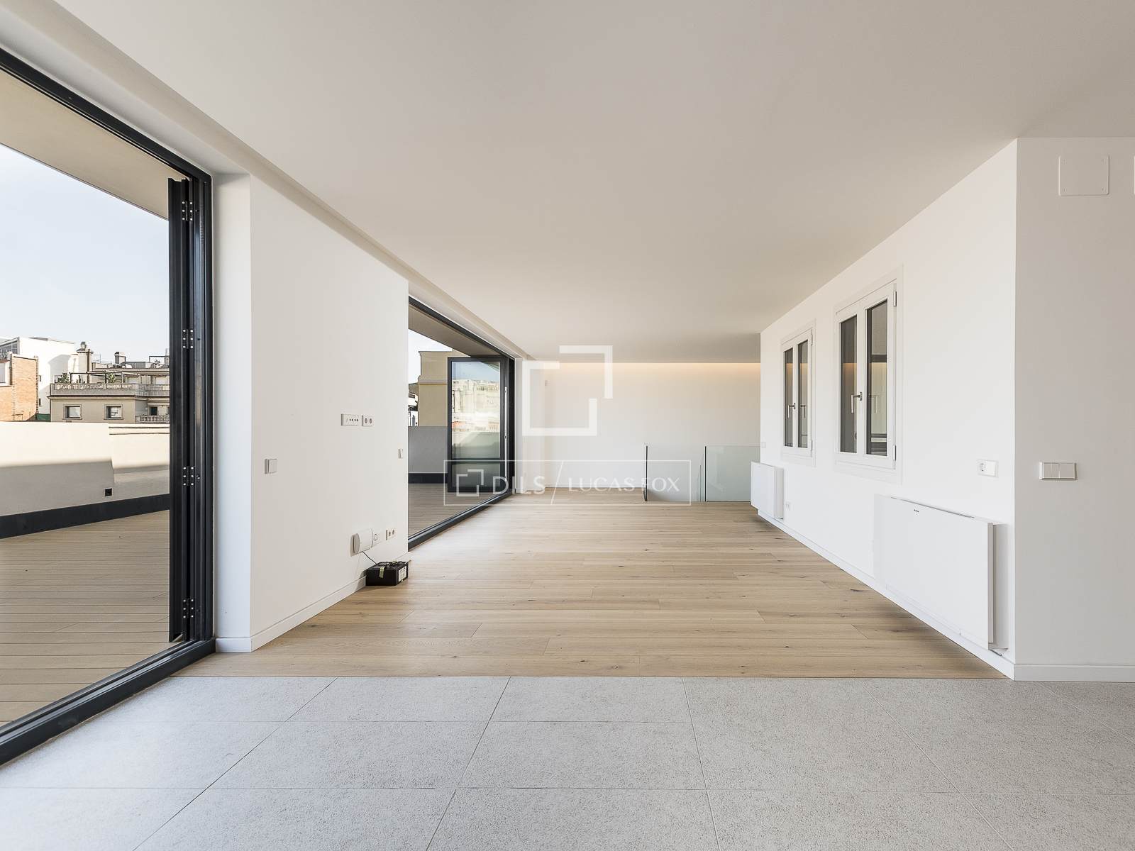 Penthouse in Barcelona, Spain 3 bedrooms, 219 sq.m. No. 150904