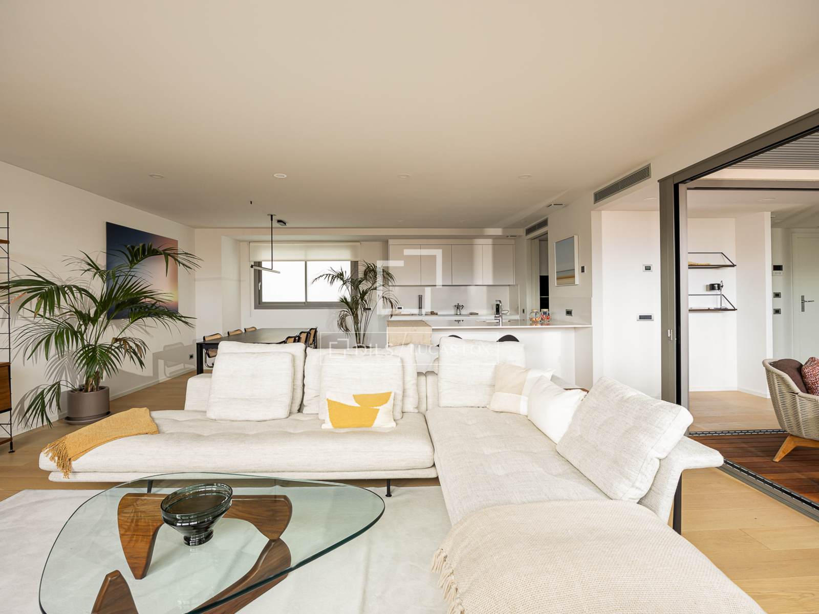 Huoneisto Barcelona, Espanja 4 makuuhuonetta, 185 m2 No. 150906
