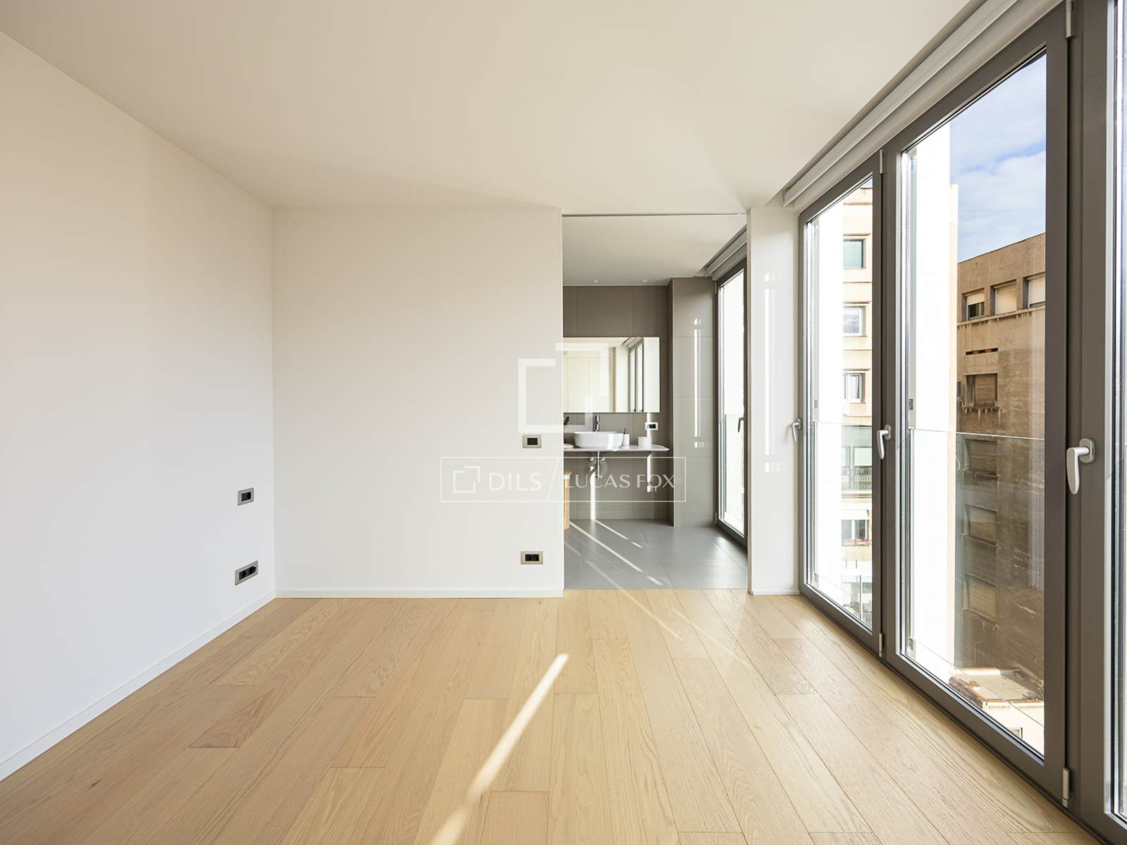 Huoneisto Barcelona, Espanja 4 makuuhuonetta, 185 m2 No. 150906