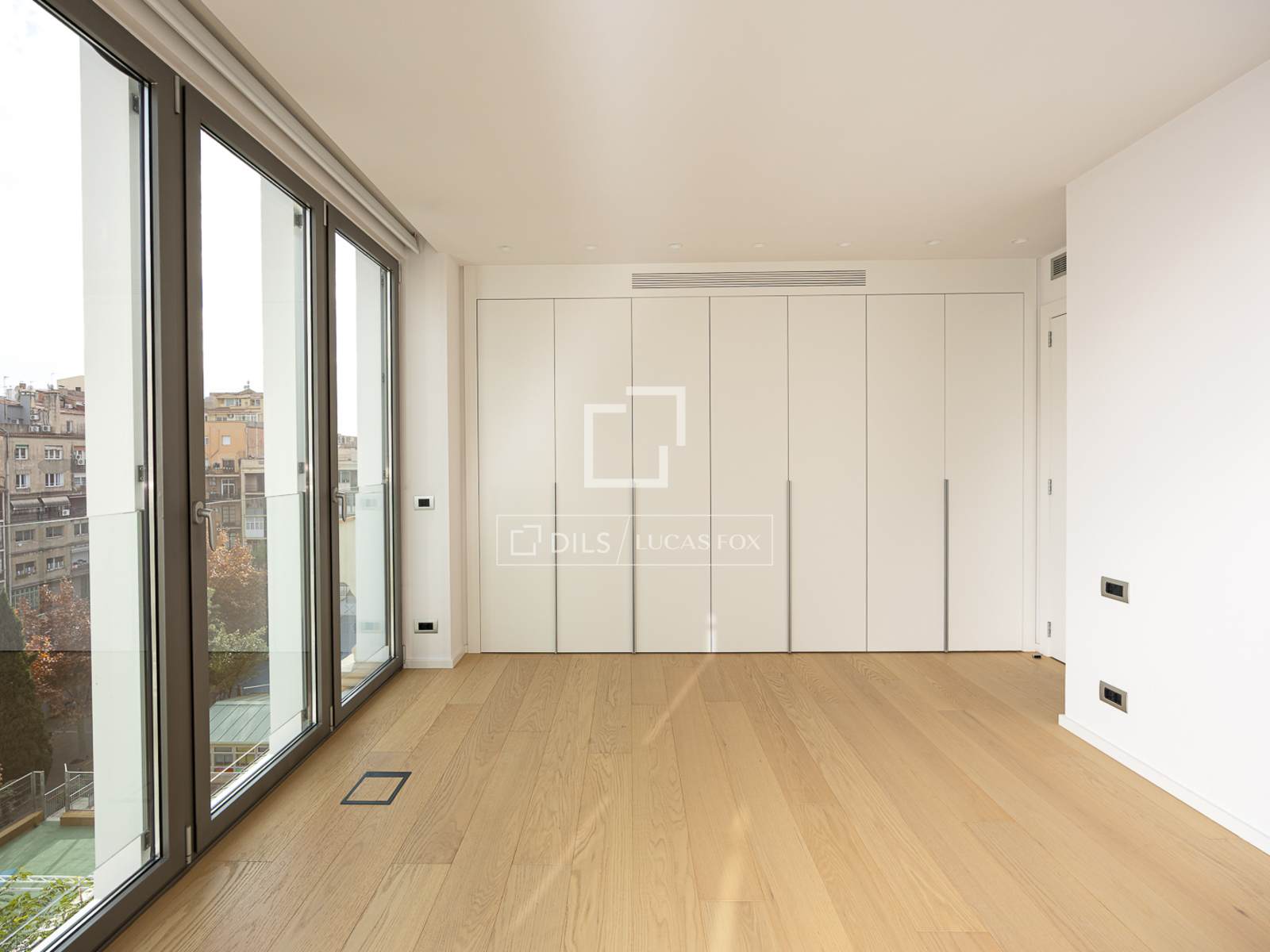 Huoneisto Barcelona, Espanja 4 makuuhuonetta, 185 m2 No. 150906
