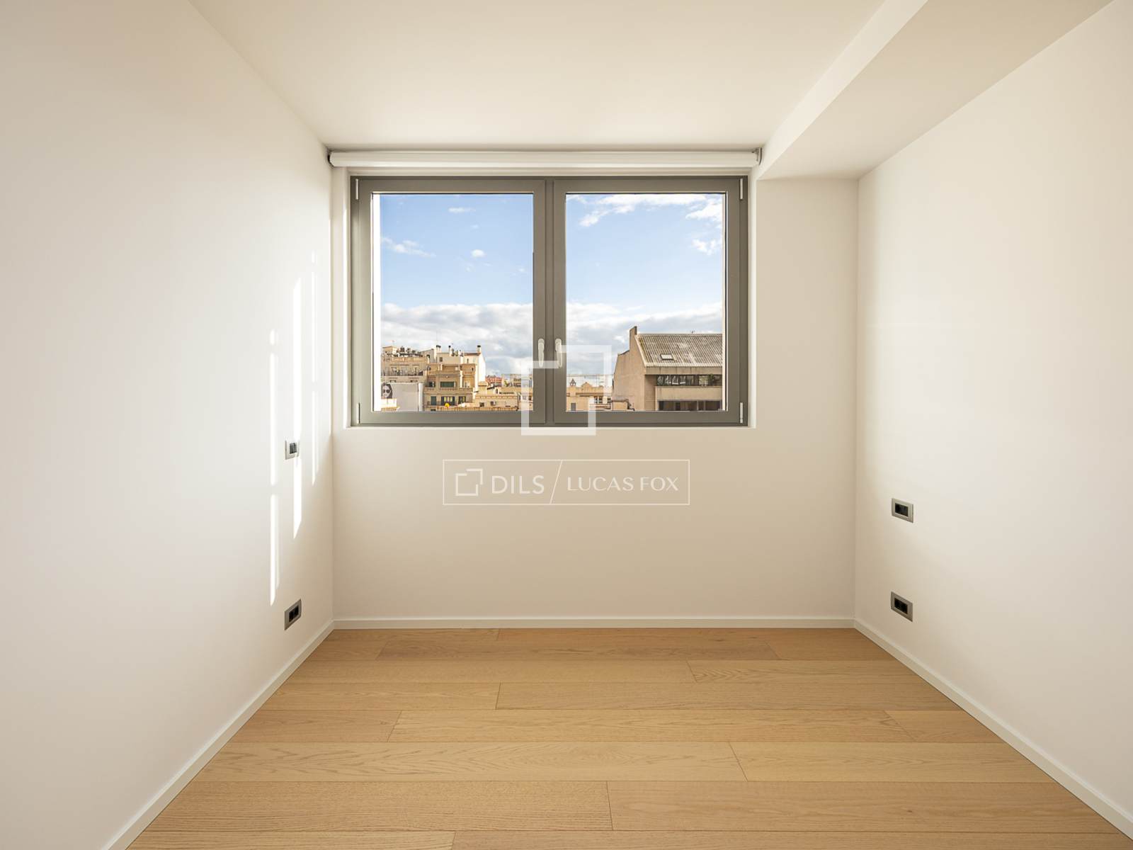 Huoneisto Barcelona, Espanja 4 makuuhuonetta, 185 m2 No. 150906