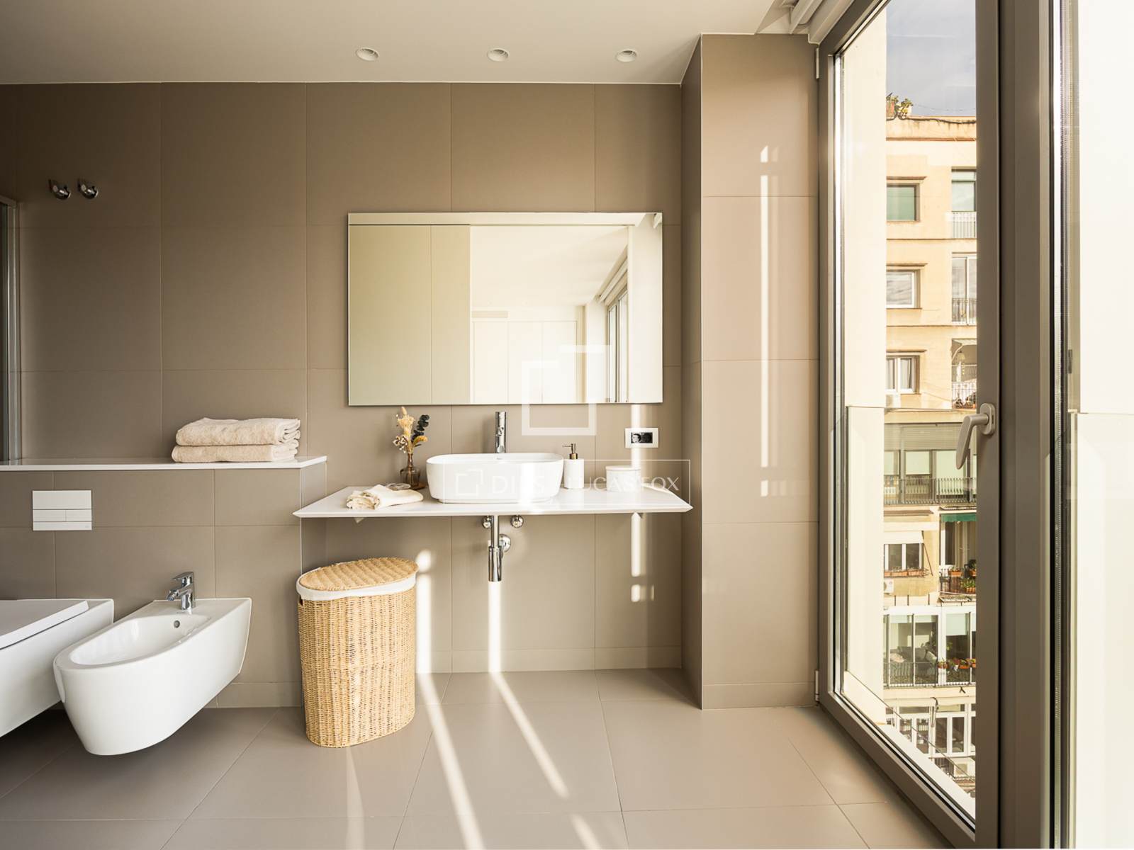 Huoneisto Barcelona, Espanja 4 makuuhuonetta, 185 m2 No. 150906