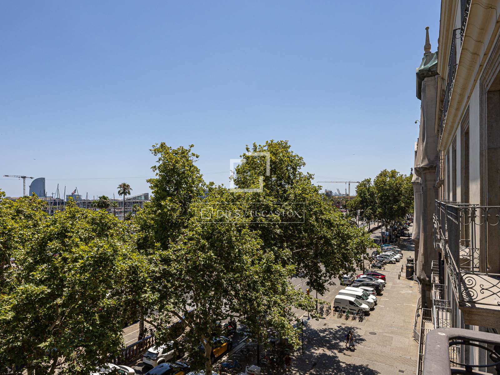 Квартира в Барселона, Испания 3 спальни, 188м2 №150903