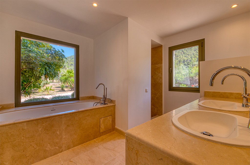 Villa en Esporles, Mallorca, España 5 dormitorios, 350 m2 No. 143391