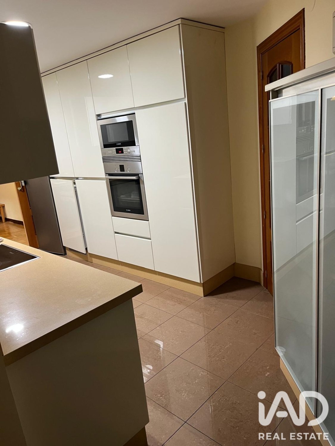 Huoneisto Madrid, Espanja 4 makuuhuonetta, 169 m2 No. 187828