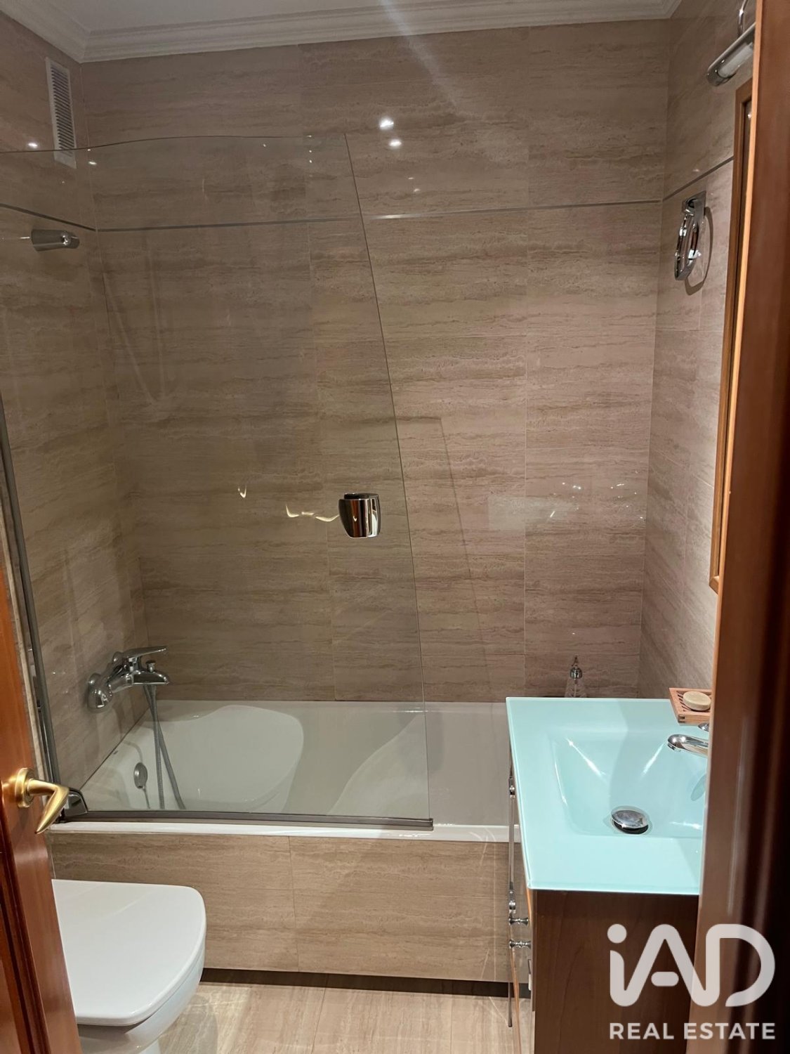 Huoneisto Madrid, Espanja 4 makuuhuonetta, 169 m2 No. 187828