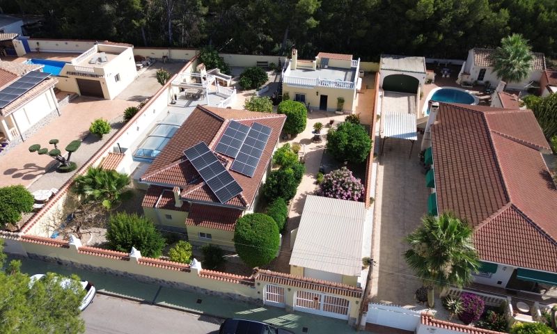 Villa en Pinar De Campoverde, Alicante, España 4 dormitorios, 161 m2 No. 190020