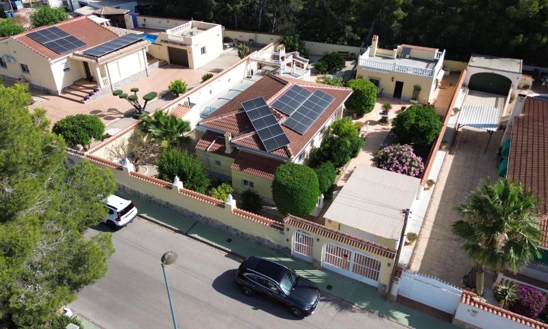 Villa en Pinar De Campoverde, Alicante, España 4 dormitorios, 161 m2 No. 190020