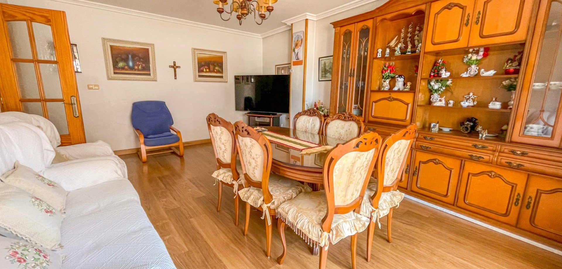 Apartamento en Torrevieja, Alicante, España 3 dormitorios, 129 m2 No. 190022