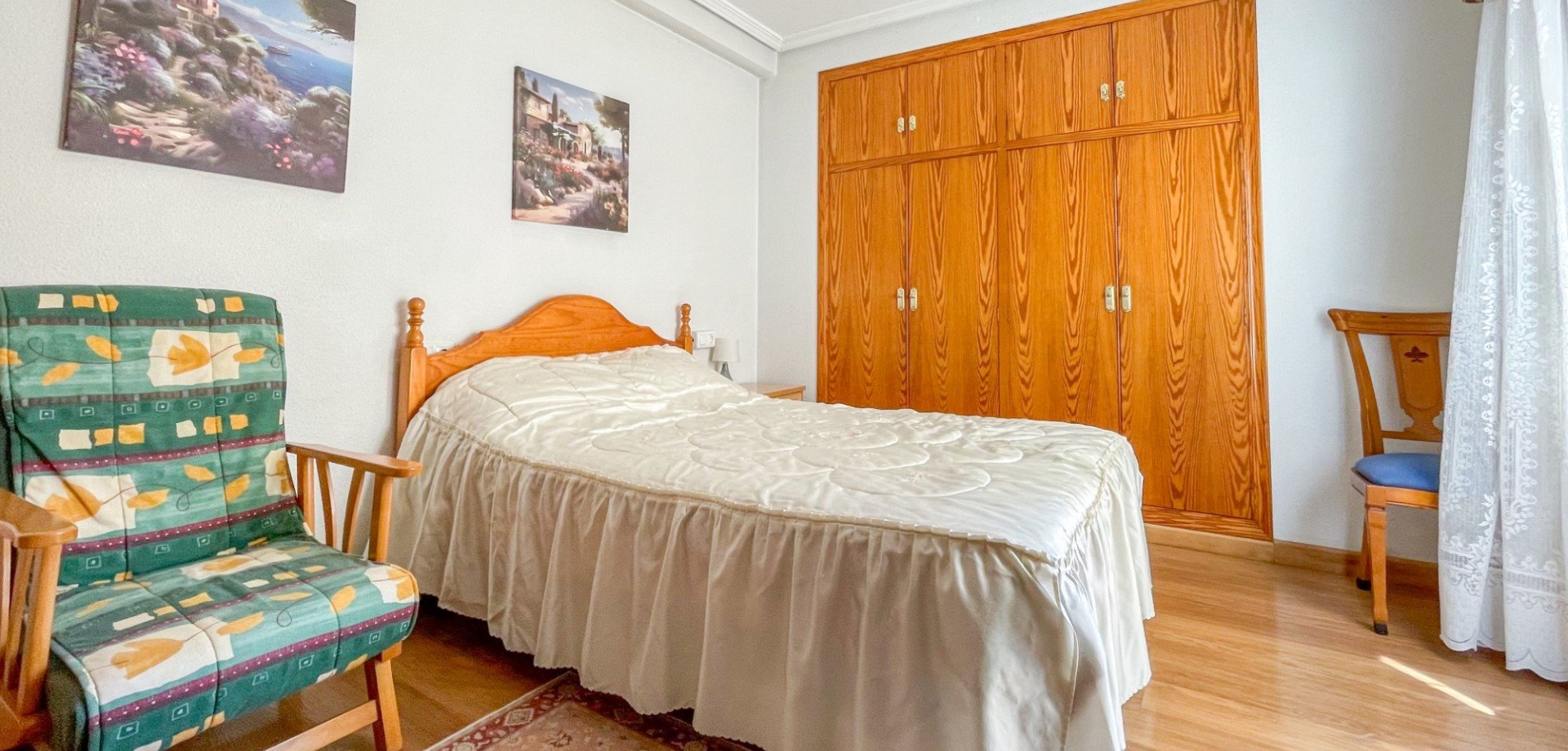 Apartamento en Torrevieja, Alicante, España 3 dormitorios, 129 m2 No. 190022