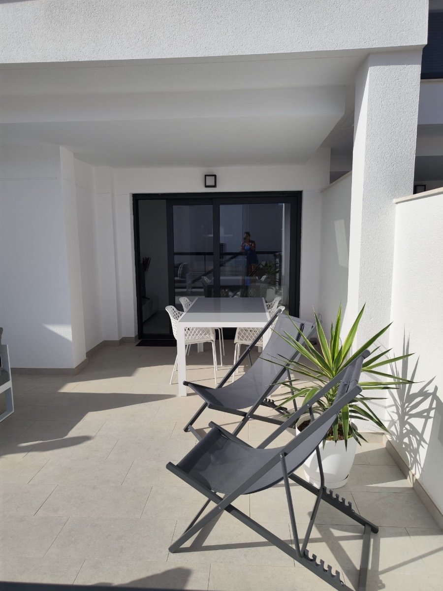 Apartment in Pilar de la Horadada, Alicante, Spain 2 bedrooms, 75 sq.m. No. 190018