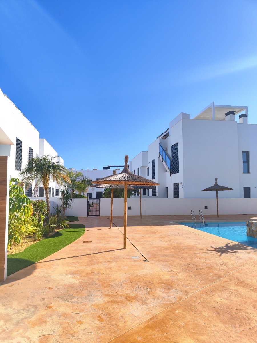 Apartment in Pilar de la Horadada, Alicante, Spain 2 bedrooms, 75 sq.m. No. 190018
