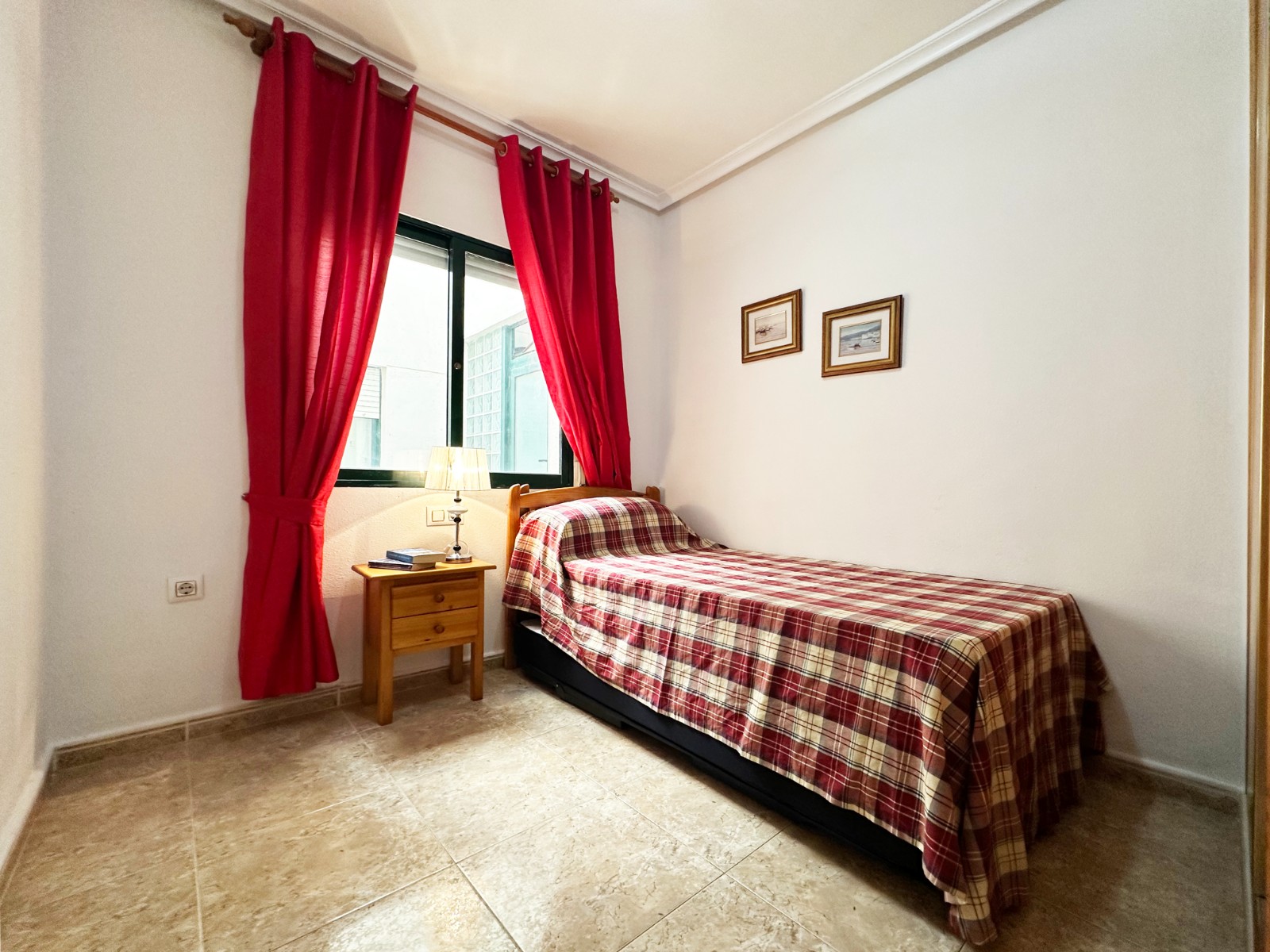 Apartamento en Alicante, España 2 dormitorios, 62 m2 No. 190019