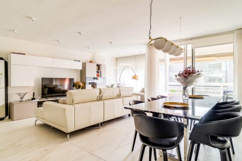 Appartamento a Barcelona, Spagna 4 camere da letto, 137 mq. N° 166781