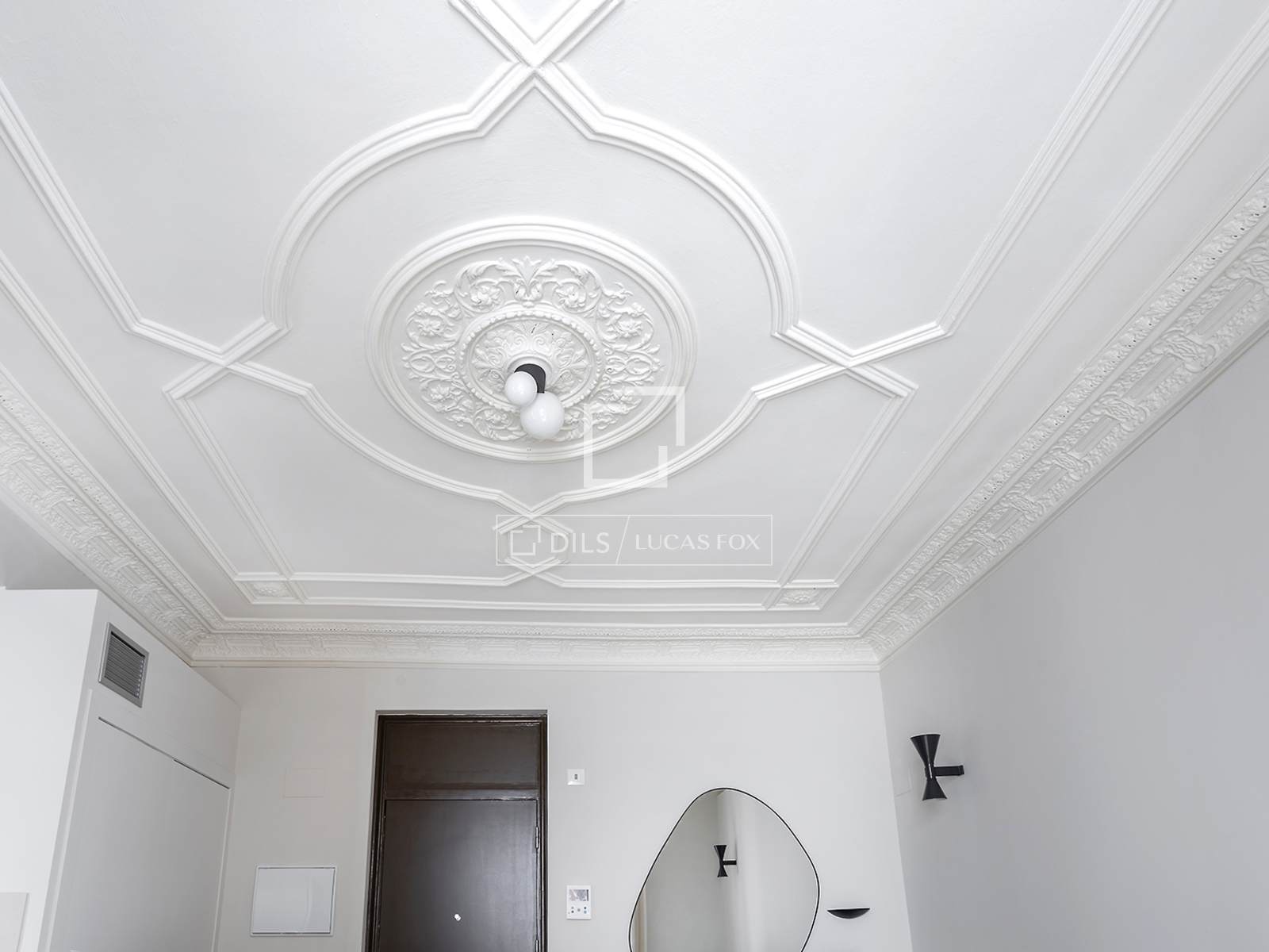 Dzīvoklis Barcelona, Spānijā 1 istaba, 55 m2 Nr. 166783