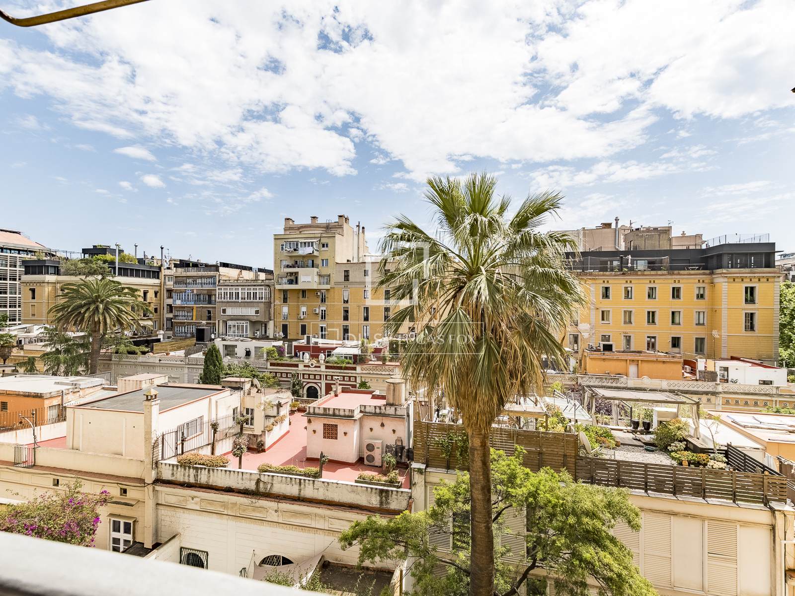 Apartment in Barcelona, Spain 4 bedrooms, 230 sq.m. No. 166785
