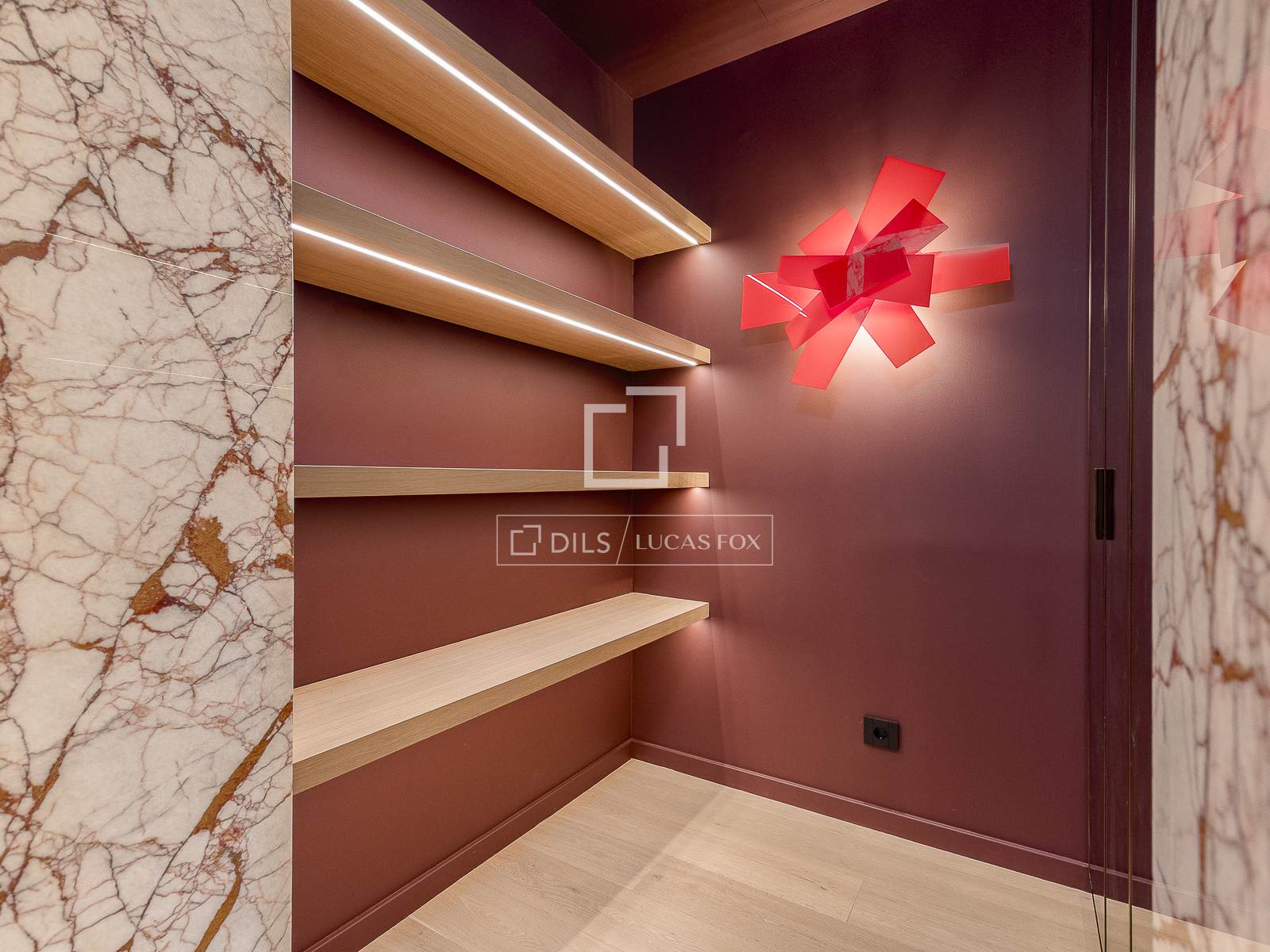 Apartment in Barcelona, Spain 4 bedrooms, 230 sq.m. No. 166785