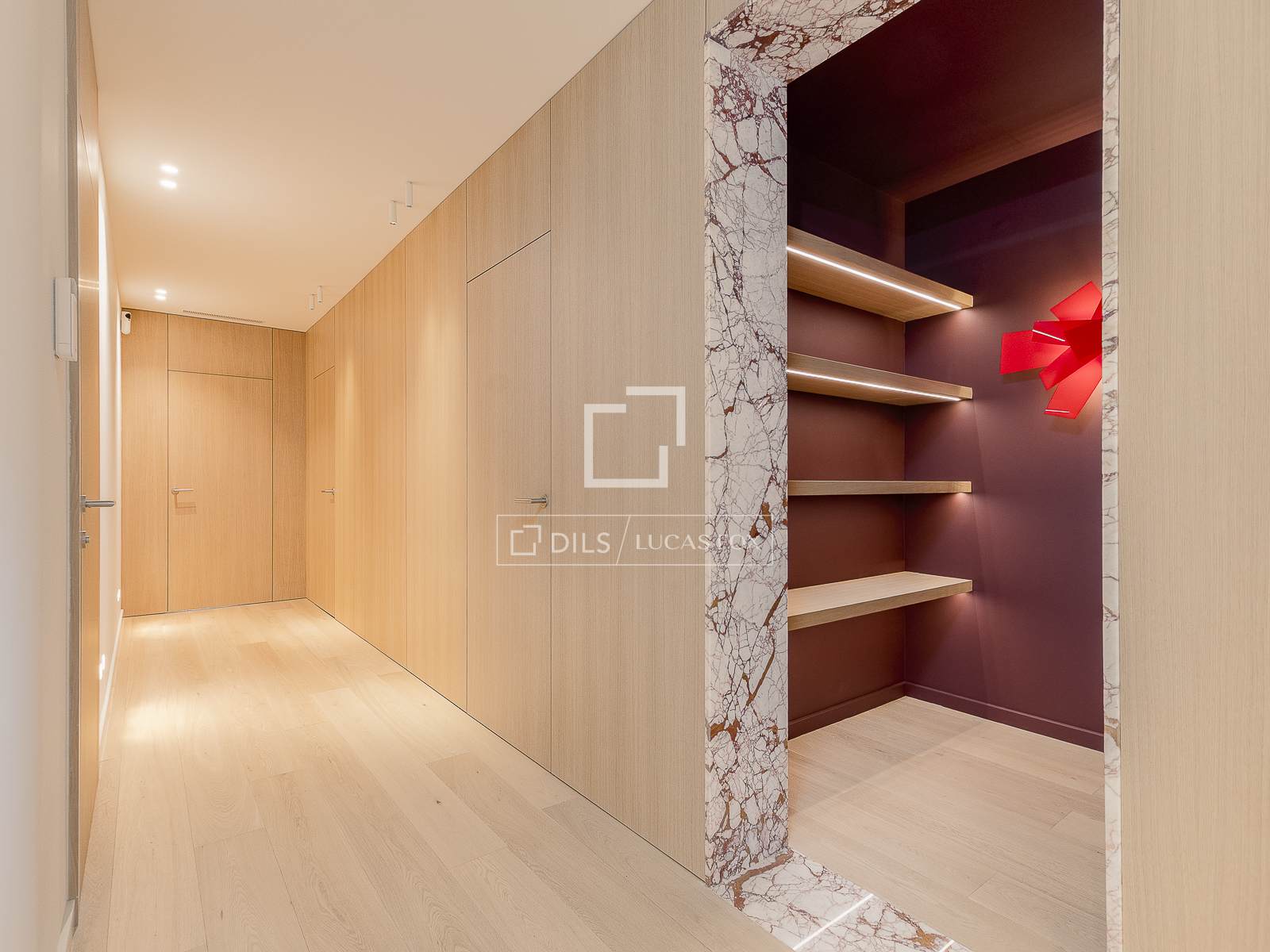 Apartment in Barcelona, Spain 4 bedrooms, 230 sq.m. No. 166785