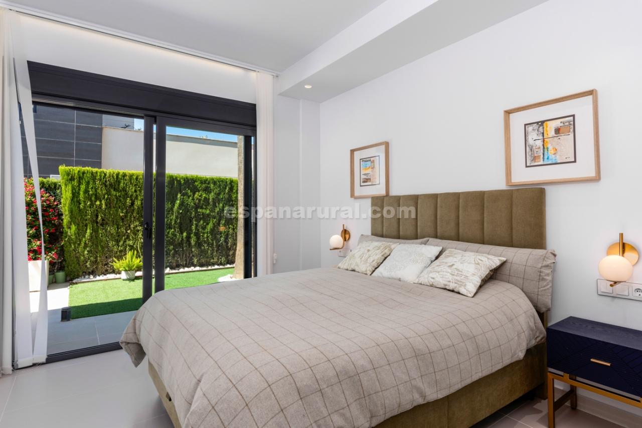 Villa in Dehesa De Campoamor, Alicante, Spain 4 bedrooms, 197 sq.m. No. 104119