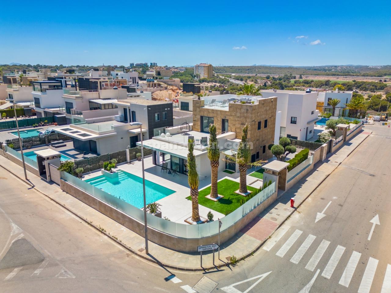 Villa in Dehesa De Campoamor, Alicante, Spain 4 bedrooms, 197 sq.m. No. 104119