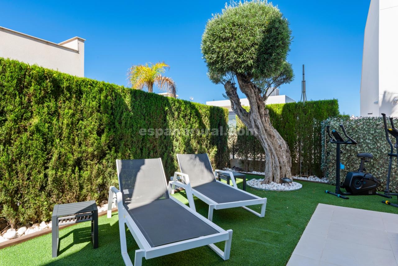 Villa in Dehesa De Campoamor, Alicante, Spain 4 bedrooms, 197 sq.m. No. 104119