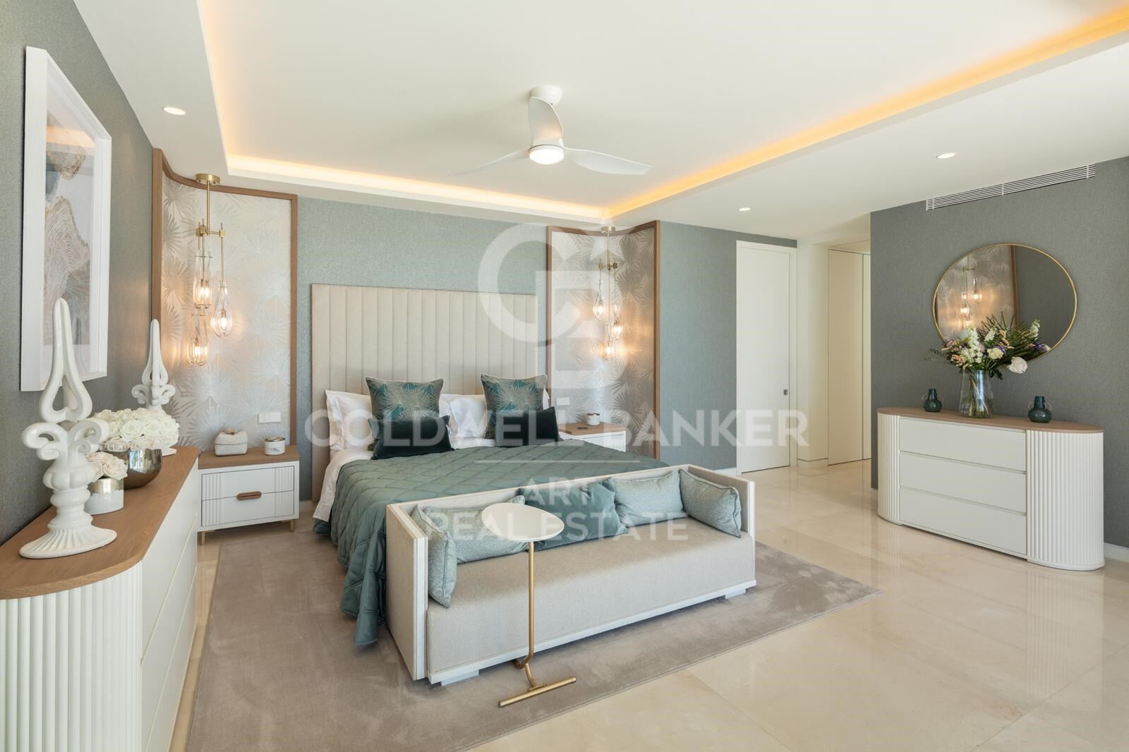 Duplex in Marbella, Malaga, Spanien 6 Schlafzimmer, 665 m2 Nr. 158993