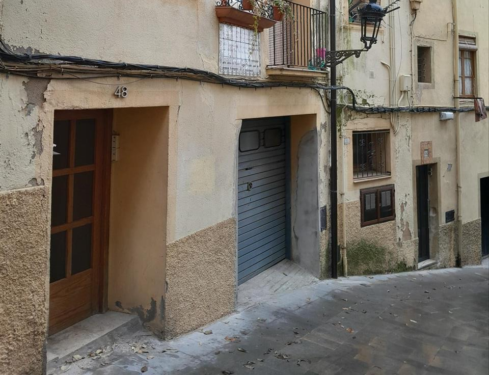Apartamento en Berga, Barcelona, España 3 dormitorios, 85 m2 No. 191456
