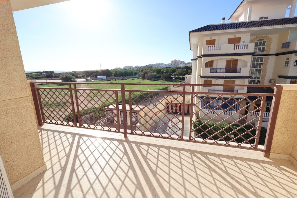 Apartment in La Mata, Alicante, Spain 3 bedrooms, 85 sq.m. No. 145271