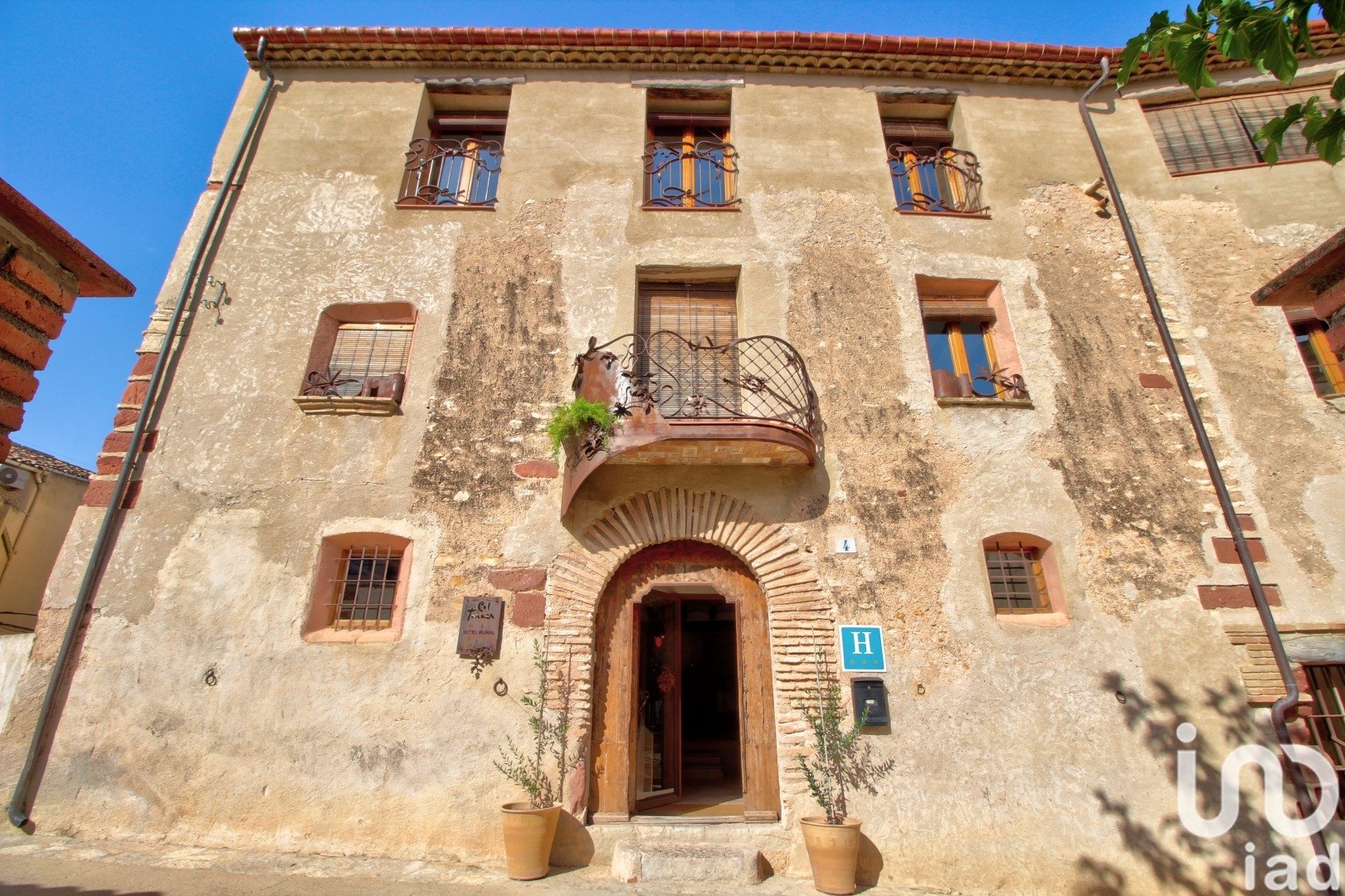 Talo Els Guiamets, Tarragona, Espanja 10 makuuhuonetta, 626 m2 No. 153822