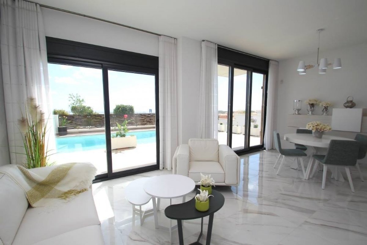 Villa en Campoamor, Alicante, España 168 m2 No. 164969