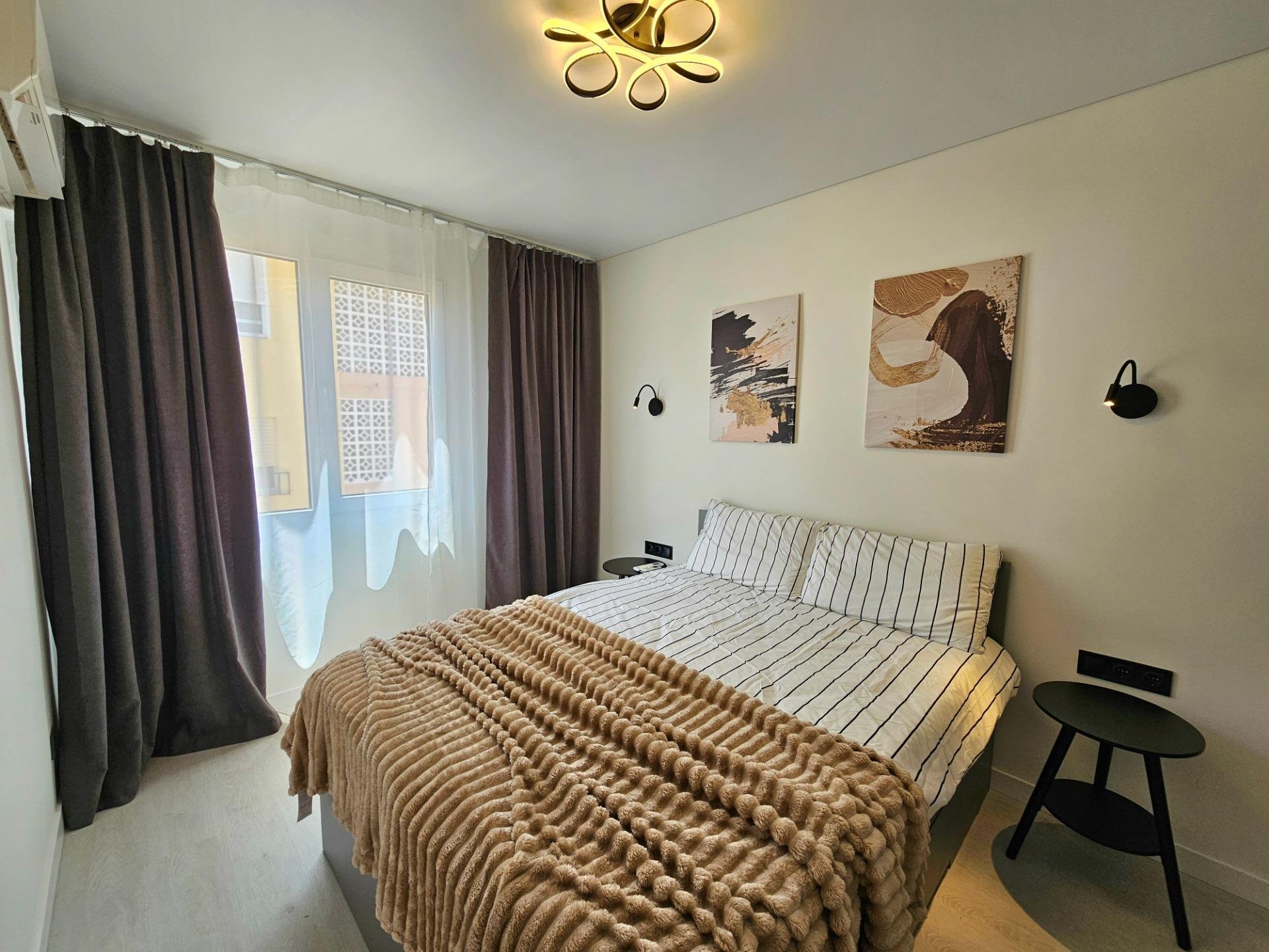 Bungalow à Torrevieja, Alicante, Espagne 2 chambres, 105 m2 No. 190475