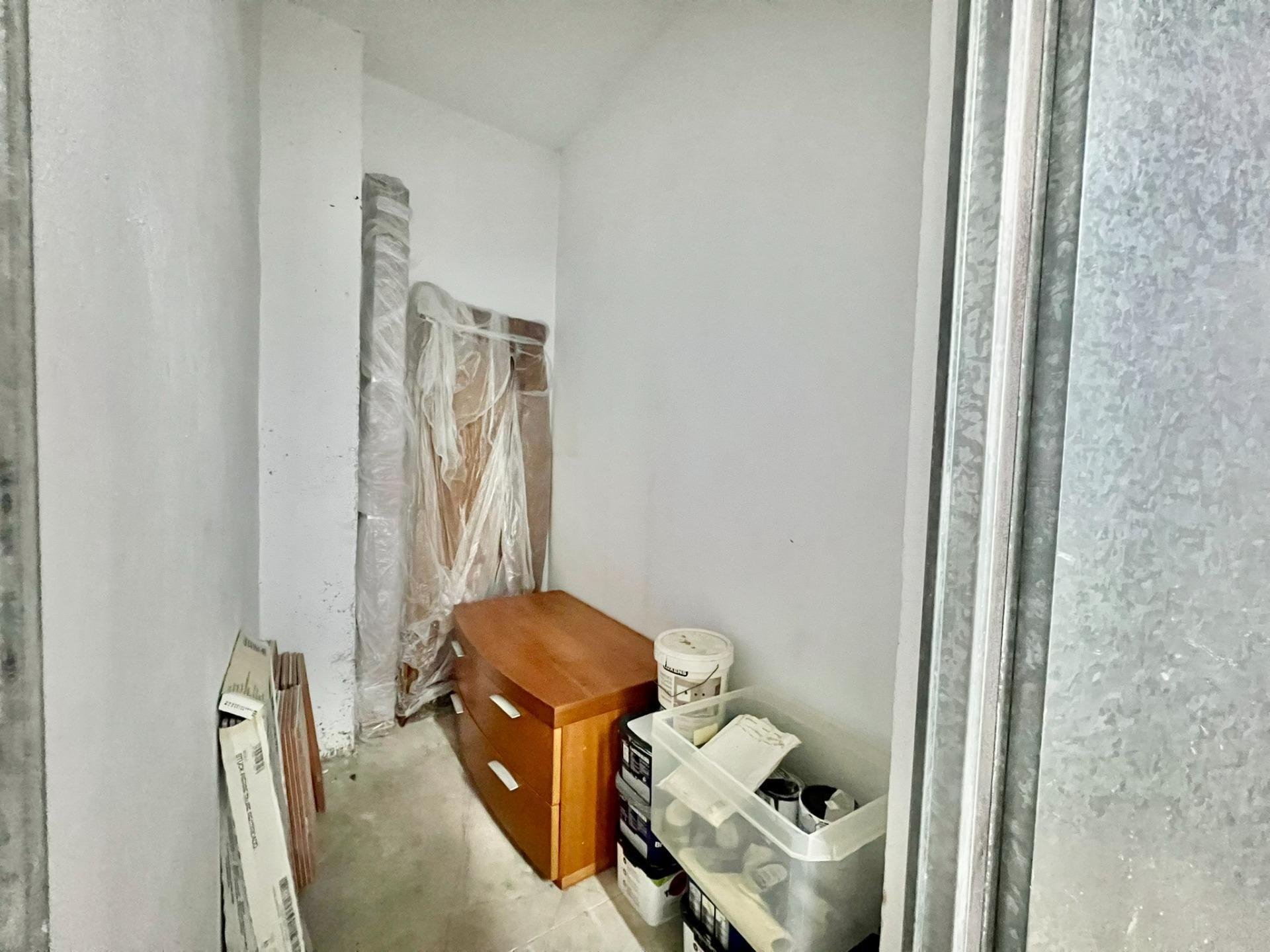 Warehouse in Torrevieja, Alicante, Spanien 3 m2 Nr. 190479