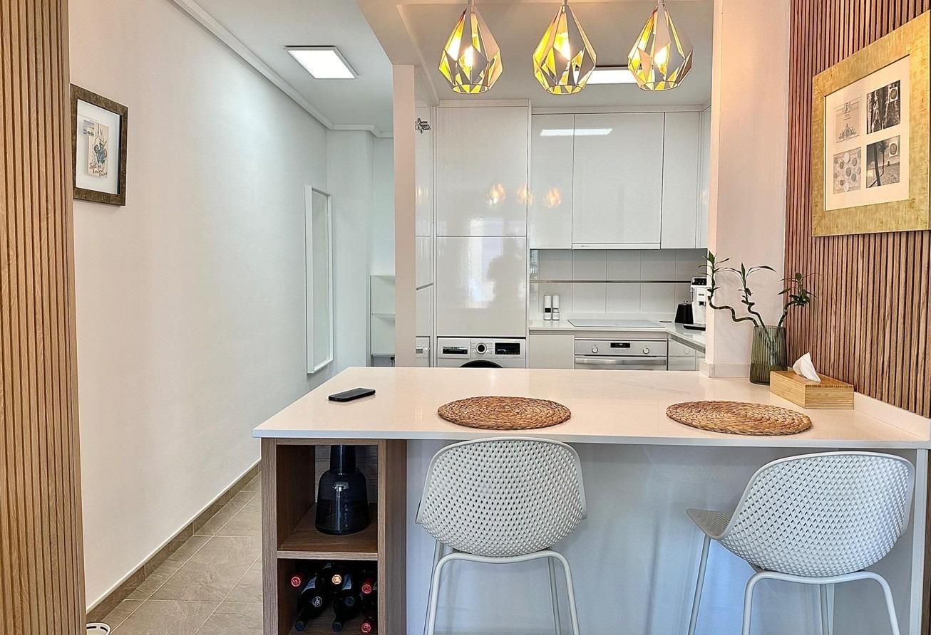 Wohnung in Torrevieja, Alicante, Spanien 1 Schlafzimmer, 54 m2 Nr. 182838