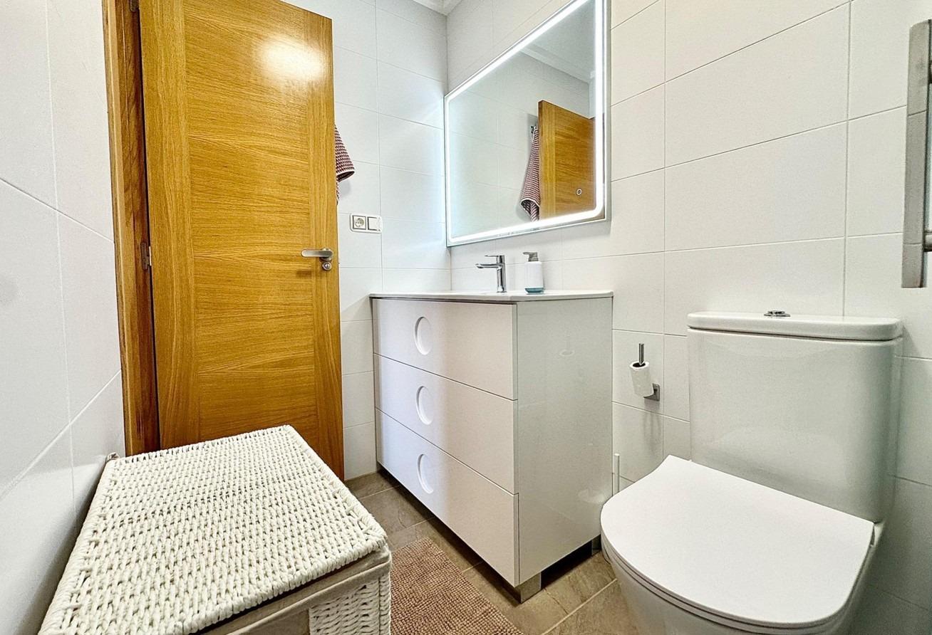 Wohnung in Torrevieja, Alicante, Spanien 1 Schlafzimmer, 54 m2 Nr. 182838