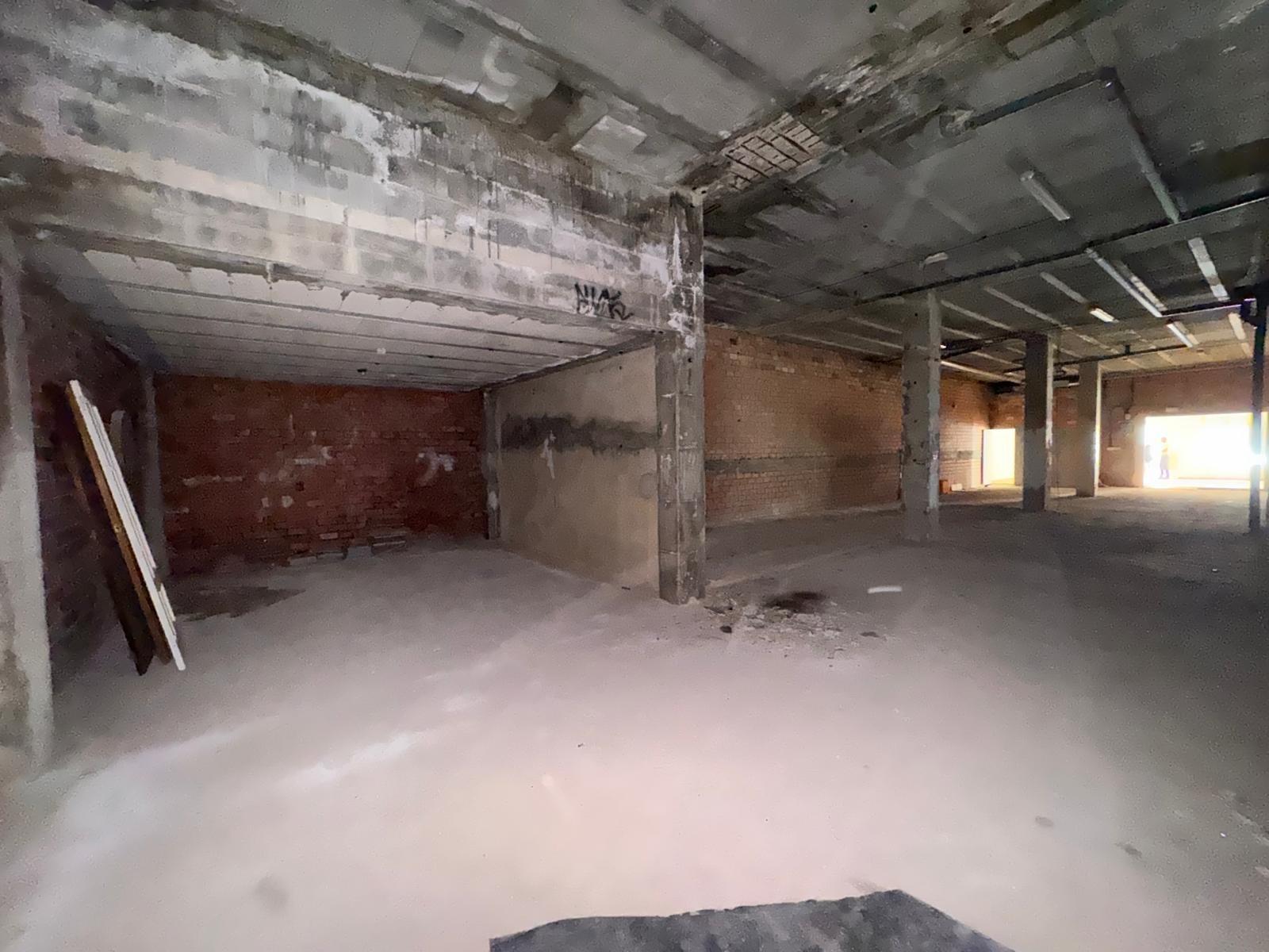 Commercial property in Torrevieja, Alicante, Spain 261 sq.m. No. 182835