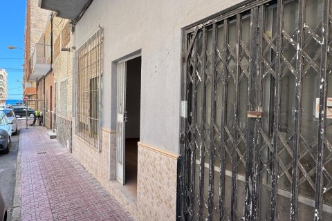Commercial property in Torrevieja, Alicante, Spain 261 sq.m. No. 182835