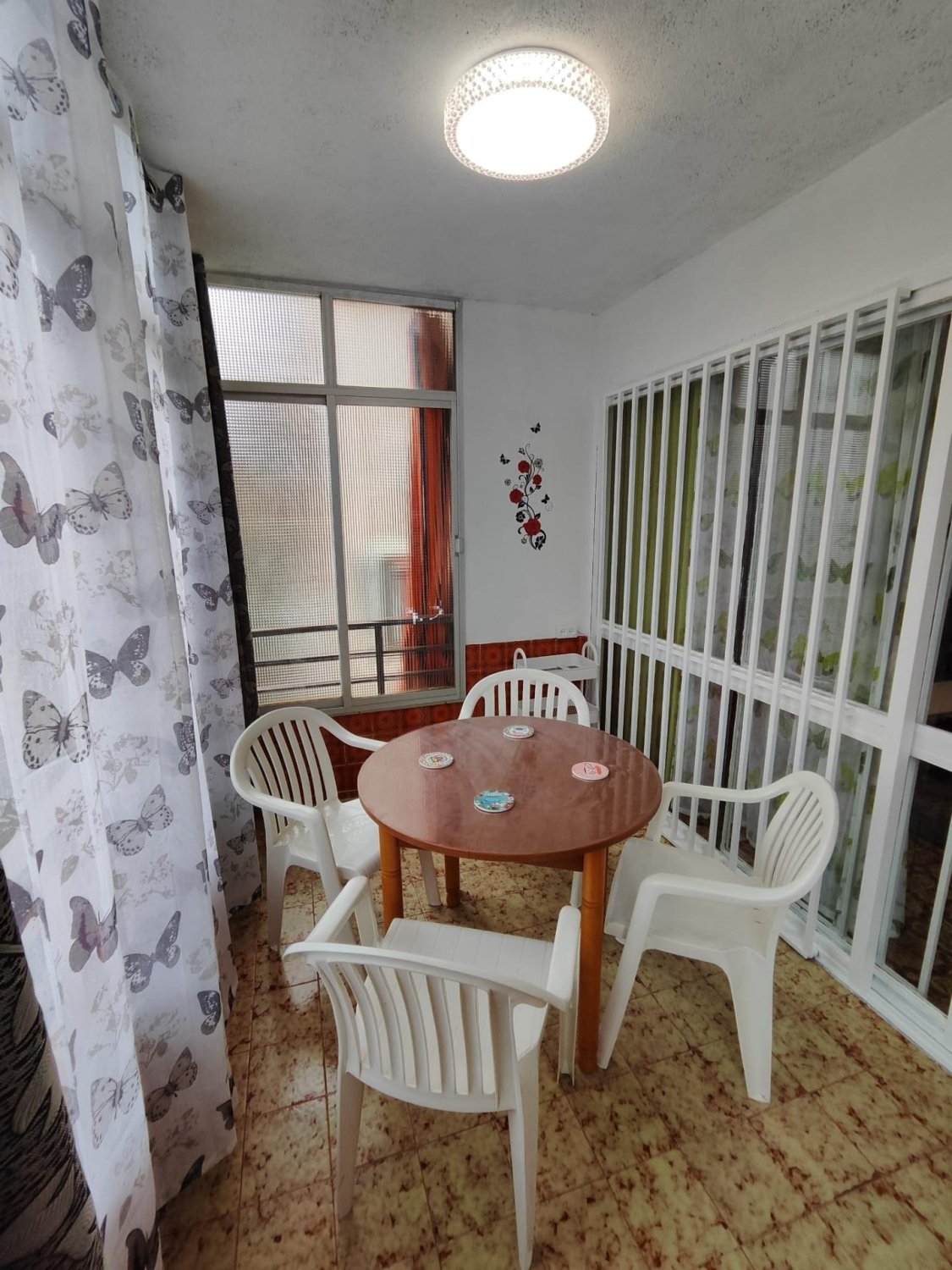 Appartamento a Alicante, Spagna 3 camere da letto, 85 mq. N° 182836