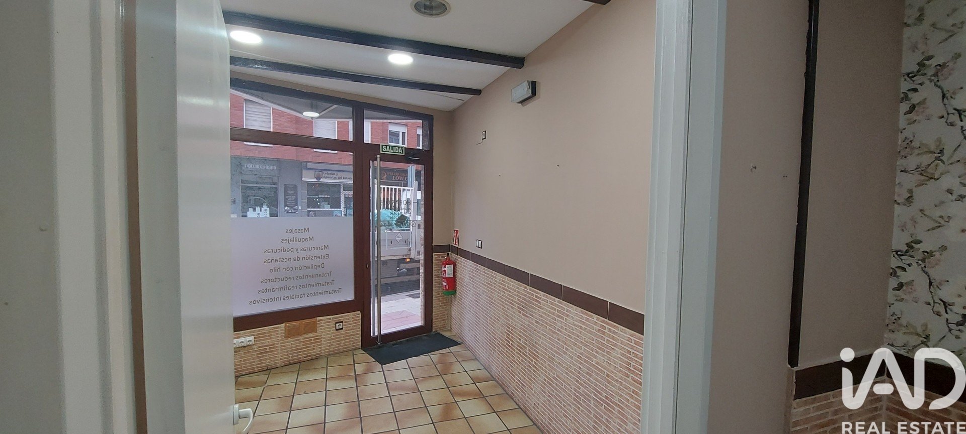 Liikekiinteistö Leon, Espanja 5 makuuhuonetta, 81 m2 No. 188452