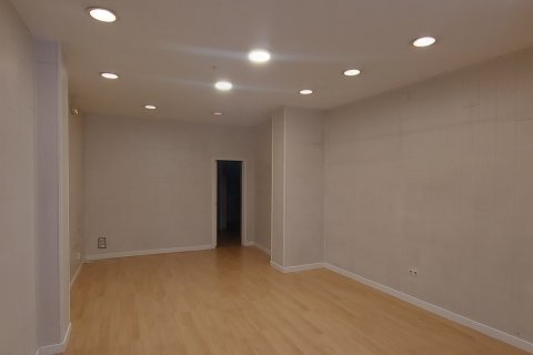 Commercial property in Leon, Spain 5 bedrooms, 81 sq.m. No. 188452