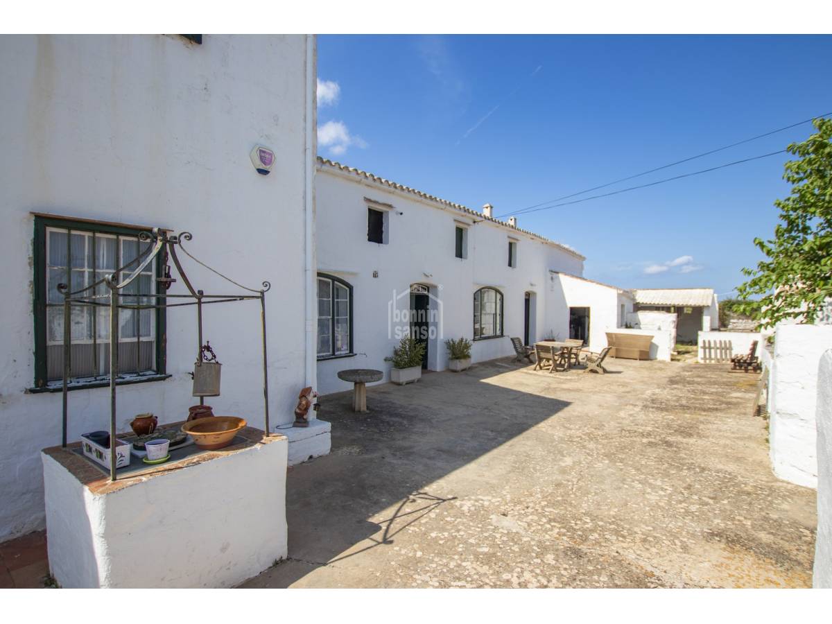 Hus i Mahon, Menorca, Spanien 16 sovrum, 2000 kvm. Nr. 113480