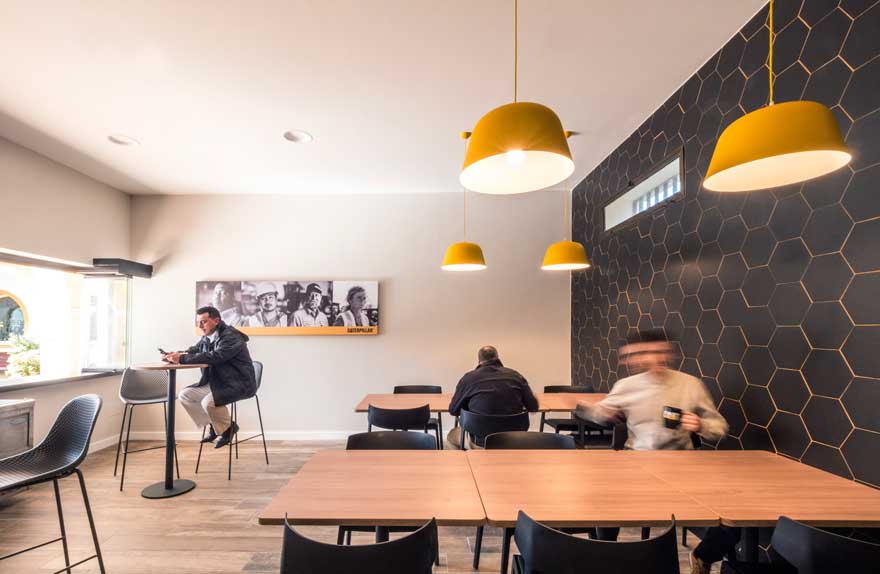 Commercial property à Barcelona, Espagne No. 140731