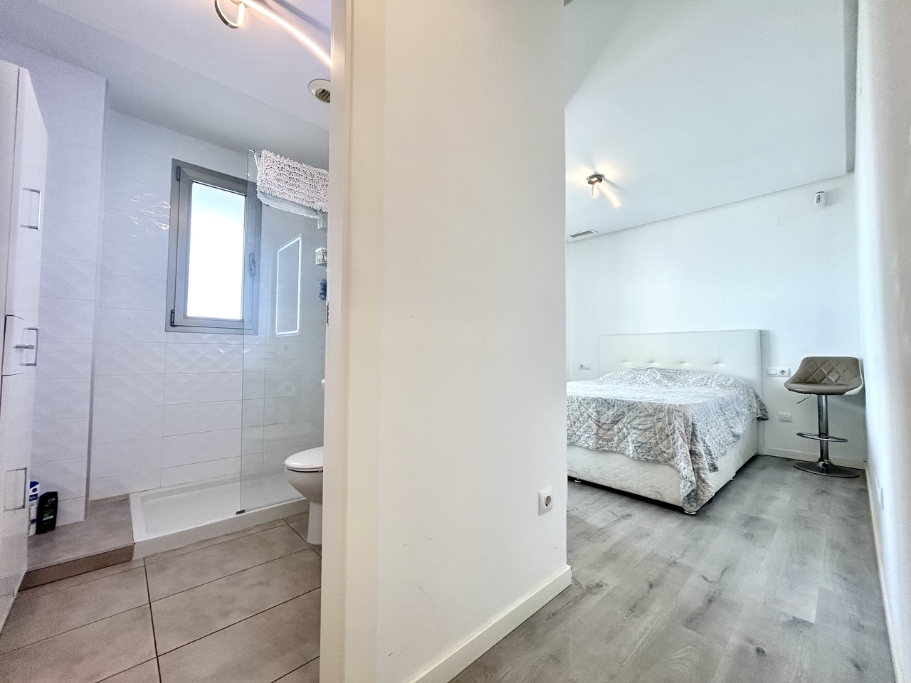 Apartamento en Alicante, España 2 dormitorios, 64 m2 No. 190388