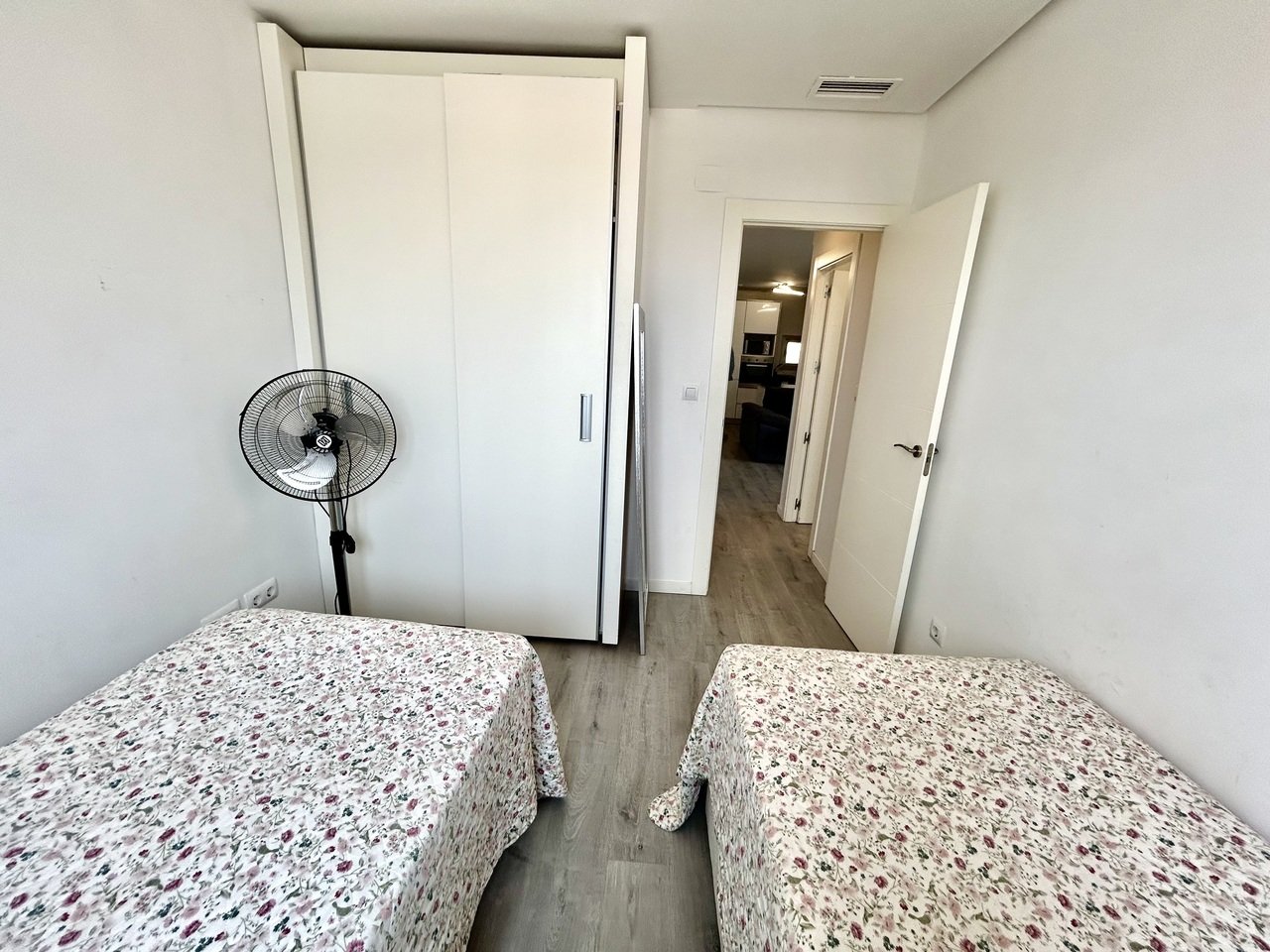 Apartamento en Alicante, España 2 dormitorios, 64 m2 No. 190388