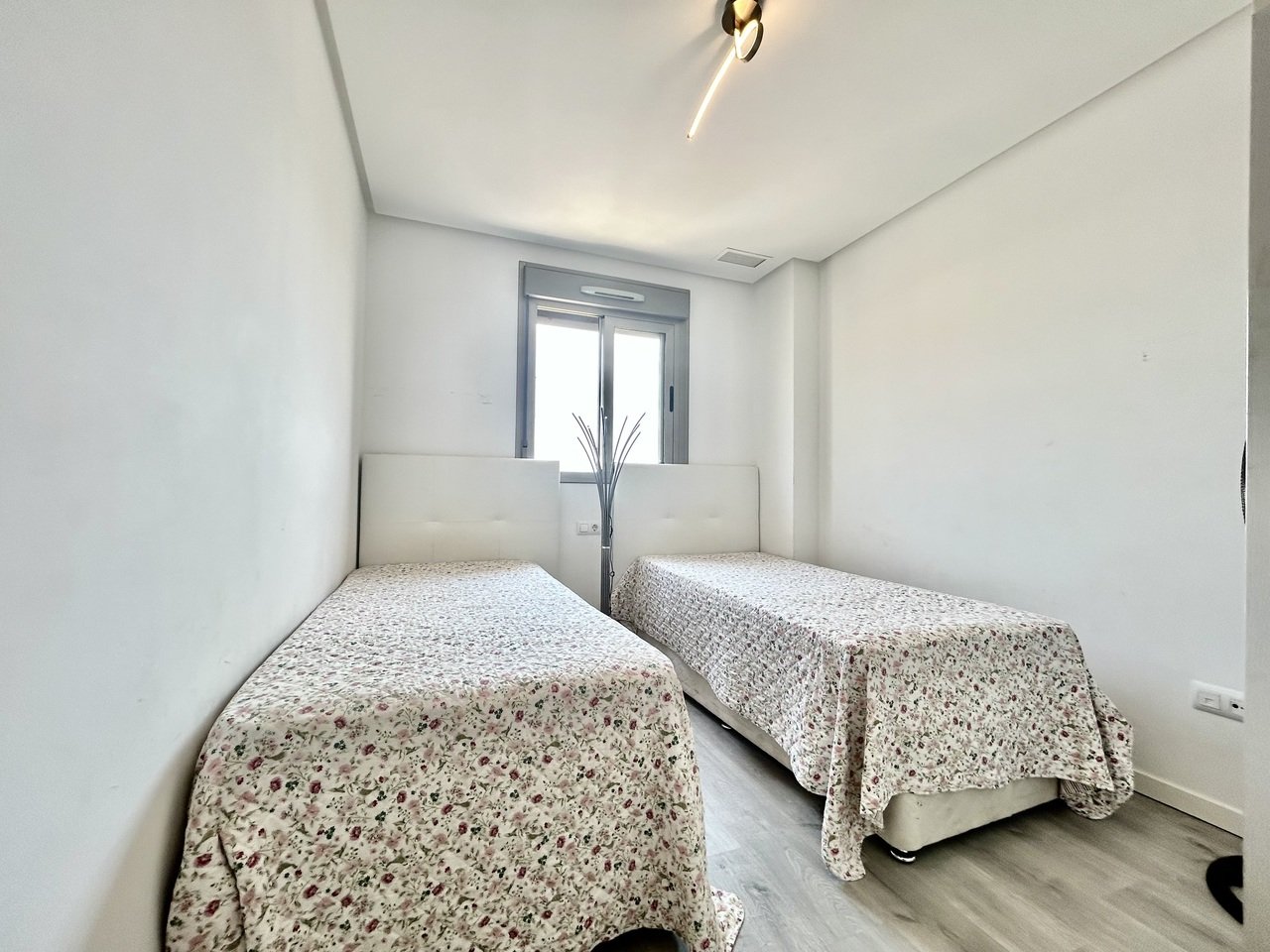 Apartamento en Alicante, España 2 dormitorios, 64 m2 No. 190388