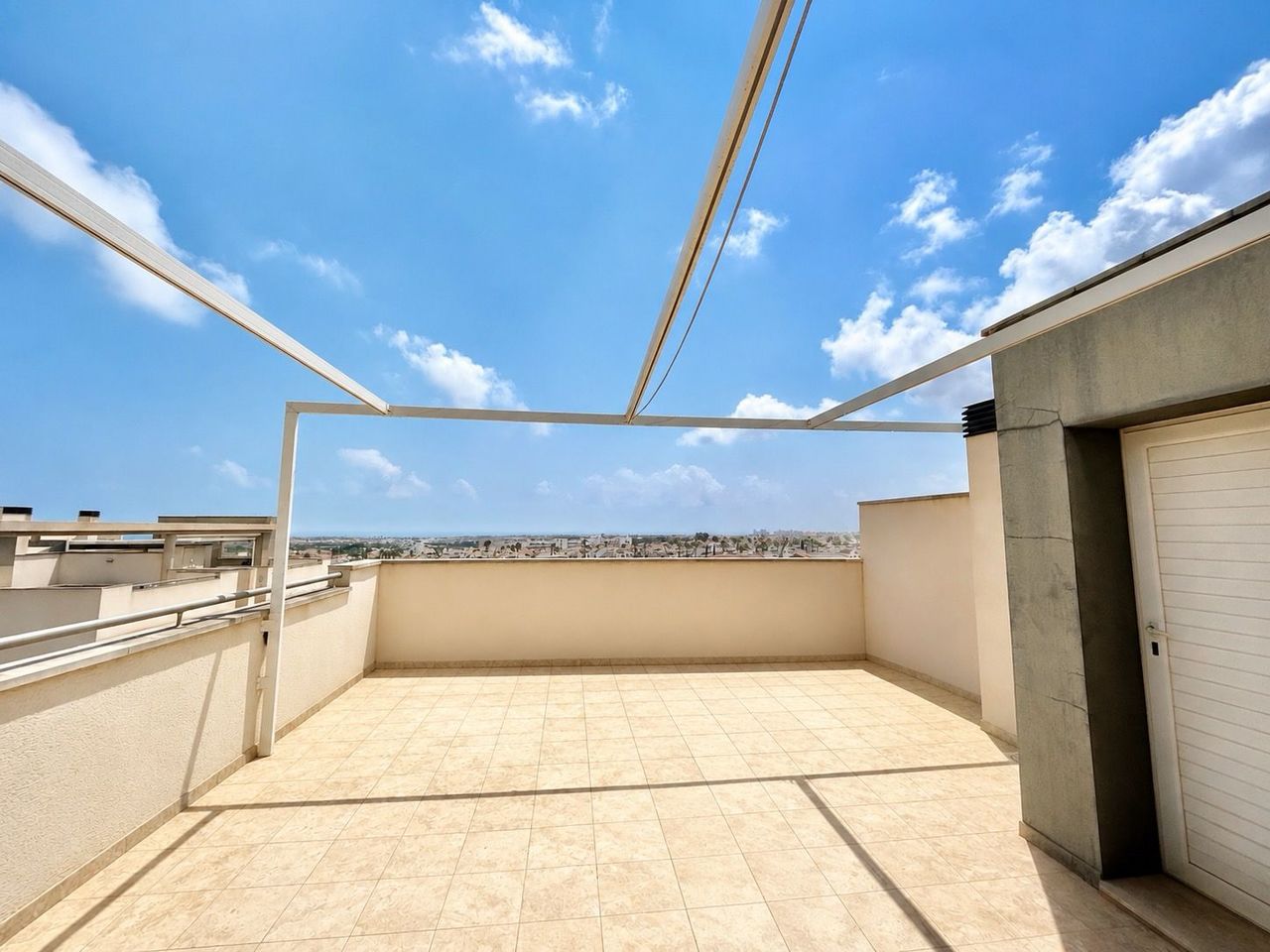 Apartamento en Alicante, España 2 dormitorios, 64 m2 No. 190388