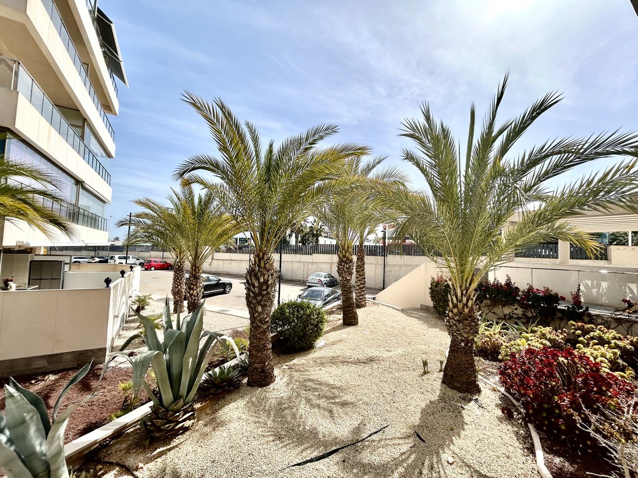Apartamento en Alicante, España 2 dormitorios, 64 m2 No. 190388