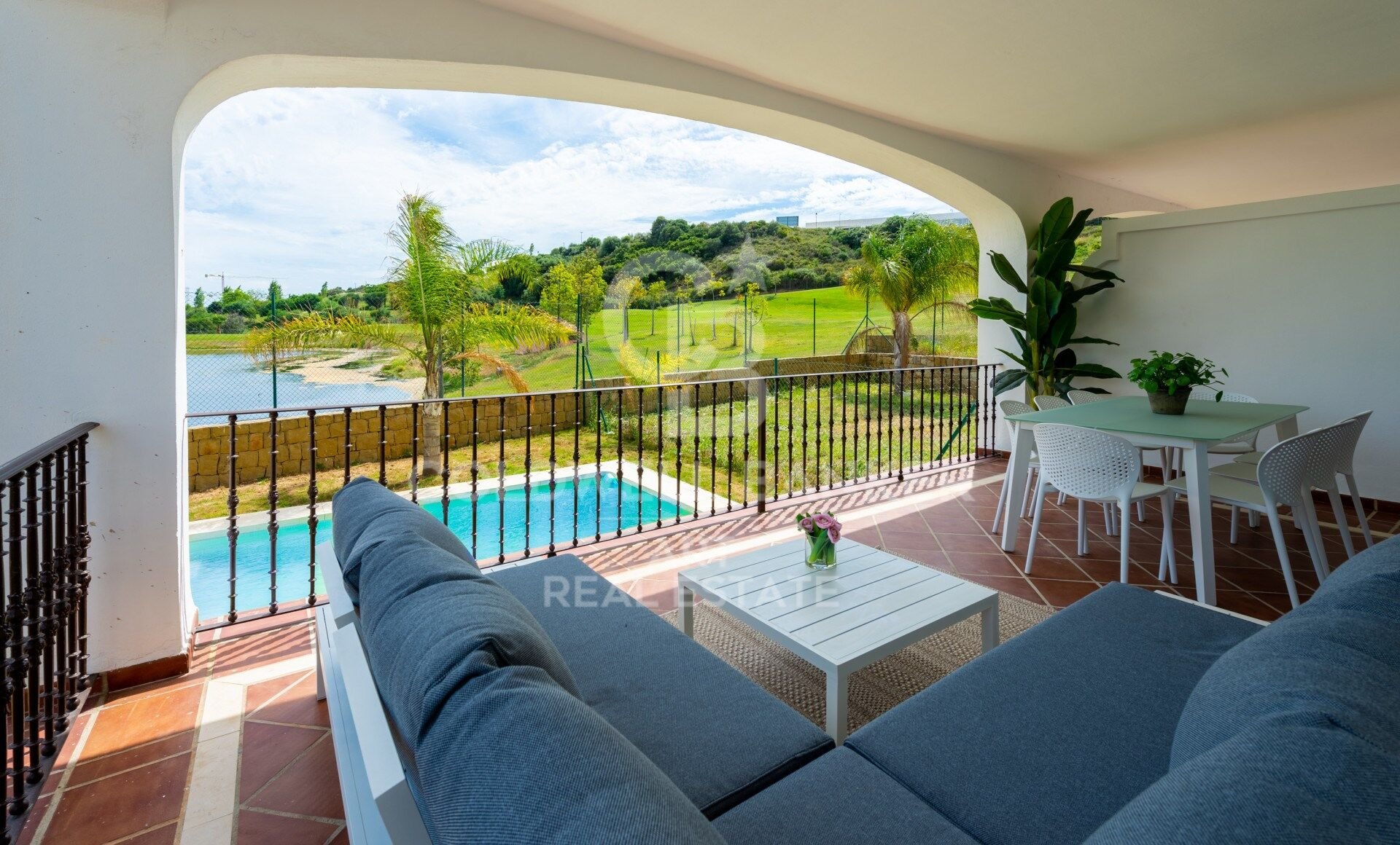Villa i Estepona, Malaga, Spanien 3 sovrum, 170 kvm. Nr. 157273