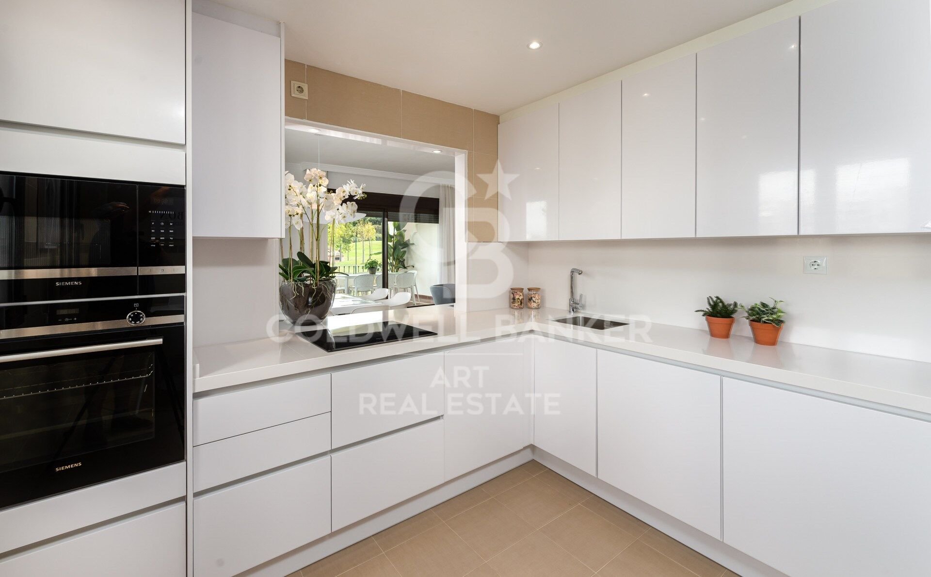 Villa i Estepona, Malaga, Spanien 3 sovrum, 170 kvm. Nr. 157273